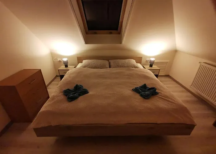 Sokristaly Vendeghaz Konukevi 3*