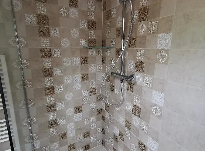 Konukevi Sokristaly Vendeghaz 3*
