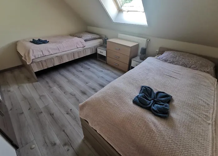 Konukevi Sokristaly Vendeghaz 3*