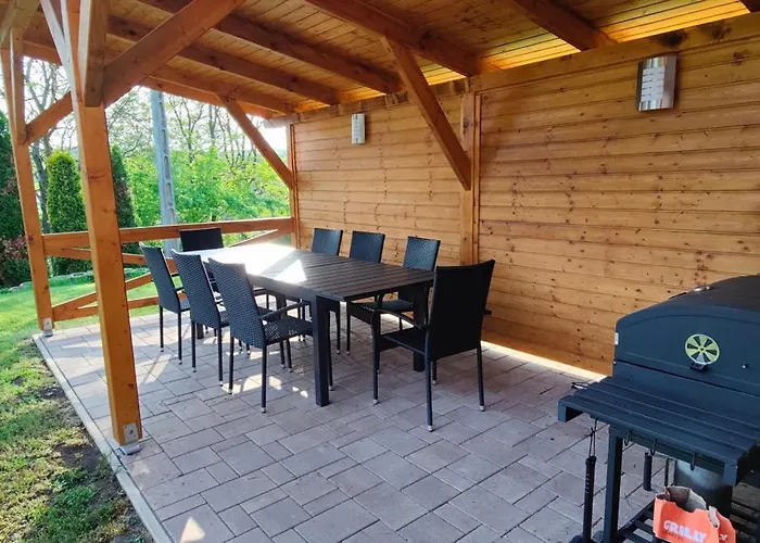 Sokristaly Vendeghaz Konukevi 3*